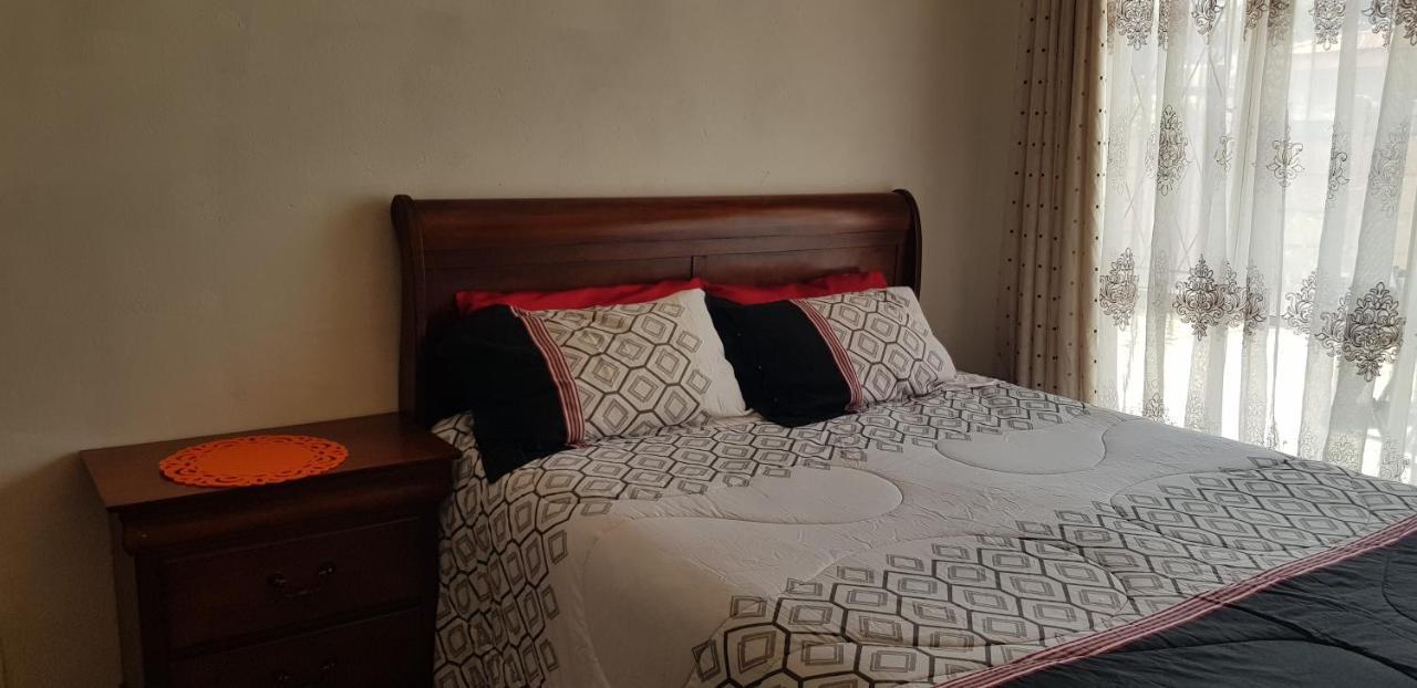 Alberton Guest House Албертън Екстериор снимка